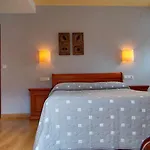 Hotel Rural La Plaza Caso