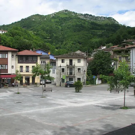 Rural La Plaza 2* Caso