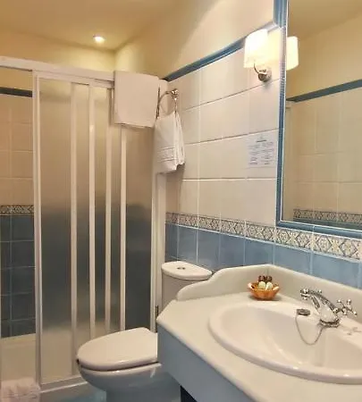 Hotel Rural La Plaza Caso