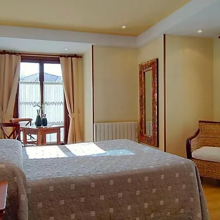 Hotel Rural La Plaza Caso