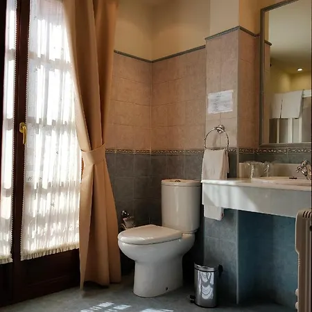 Rural La Plaza Hotel 2*