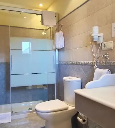 Rural La Plaza Hotel Caso